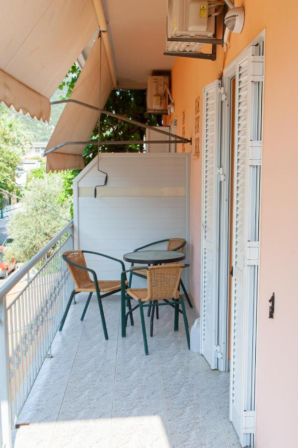 Hotel Loula Rooms And Apartments Камена-Вурла Экстерьер фото